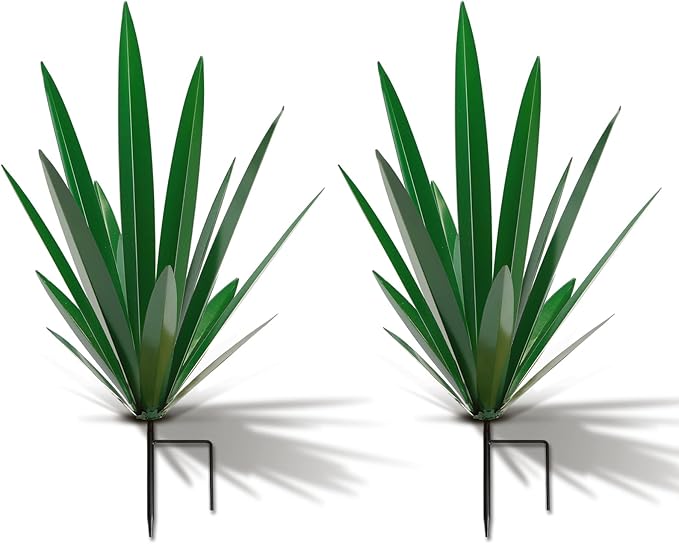 Homight Large Agave Sculpture Rustic Metal Agave Plant Outdoor Interior Decoration Outdoor Lawn Decoration Yard Wooden Posts Matching Garden Suitable for Patio