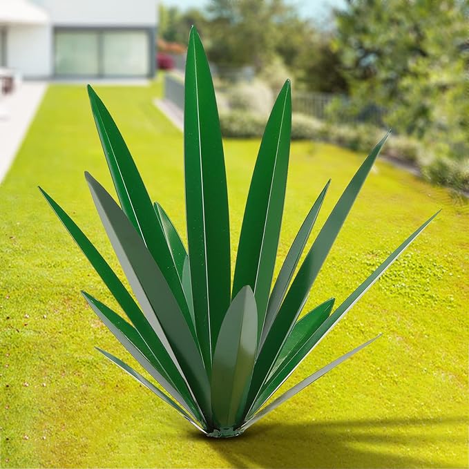 Homight Large Agave Sculpture Rustic Metal Agave Plant Outdoor Interior Decoration Outdoor Lawn Decoration Yard Wooden Posts Matching Garden Suitable for Patio