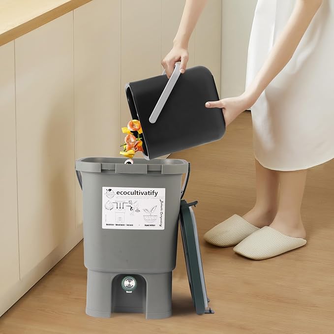 Bokashi Compost Bin, 4.7 Gallon Bokashi Composter with Bokashi Bran, Indoor Compost Bin, Kitchen Countertop Compost Bin with Lid, Kitchen Composter, Outdoor Bokashi Composter Starter